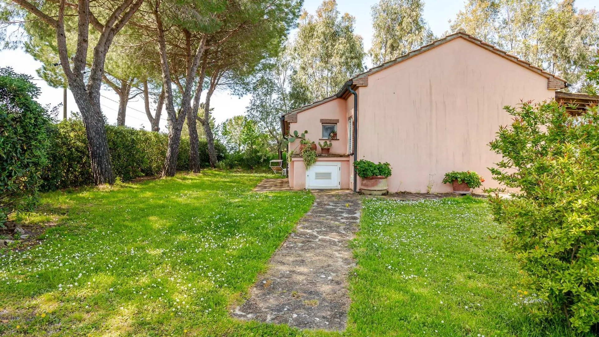 Agriturismo Antico Podere Il Polveraio Montescudaio 0*,  Italy